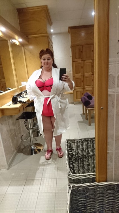 day-spa, whittlebury-hall, spa-day, ewa-michalak, ewa-michalak-bikini, spa-treat, northamptonshire-spa