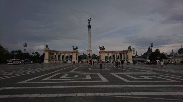 budapest, cafe-new-york, road-trip, city-break, hungary, ps-bloggers, ewa-michalak, buda-castle, fishermans-bastion, citadel, st-matthias, funicular, langos, danube-river-cruise, parliament, gellert-hill, luton, plus-size-bloggers, plus-size, bloggers, blog, travel-blog, danube-river, gelarto-rosa, ruin-bars, thermal-spas