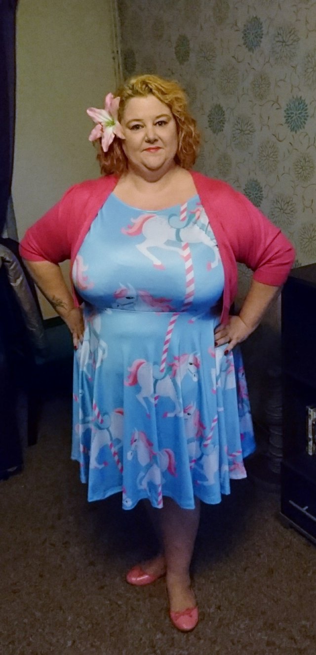 cow-cow, cow-cow-dress, skater-dress, carousel-horse, horse, plus-size, plus-size-fashion, fashionista, plus-size-blogger, plus-size-dresses, funky-clothing, 