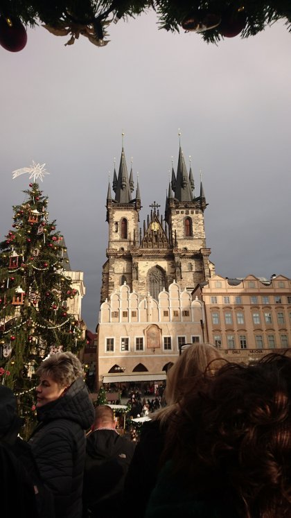 Prague, Czech-Republic, blogger-holiday, road-trip, christmas-markets, prague-markets, easyjet, hotel-alqush, prague-boats, museum-of-communism,retro-exhibition, sex-machine-museum, wenceslas-square, charles-bridge, prague-castle, christmas-tree, christmas-decorations, medieval-clock, astronomical-clock, blogger-buddies, plus-size, plus-size-bloggers, fbloggers, fatshion, fatshionista, plus-size-travels, award-winning-blogger