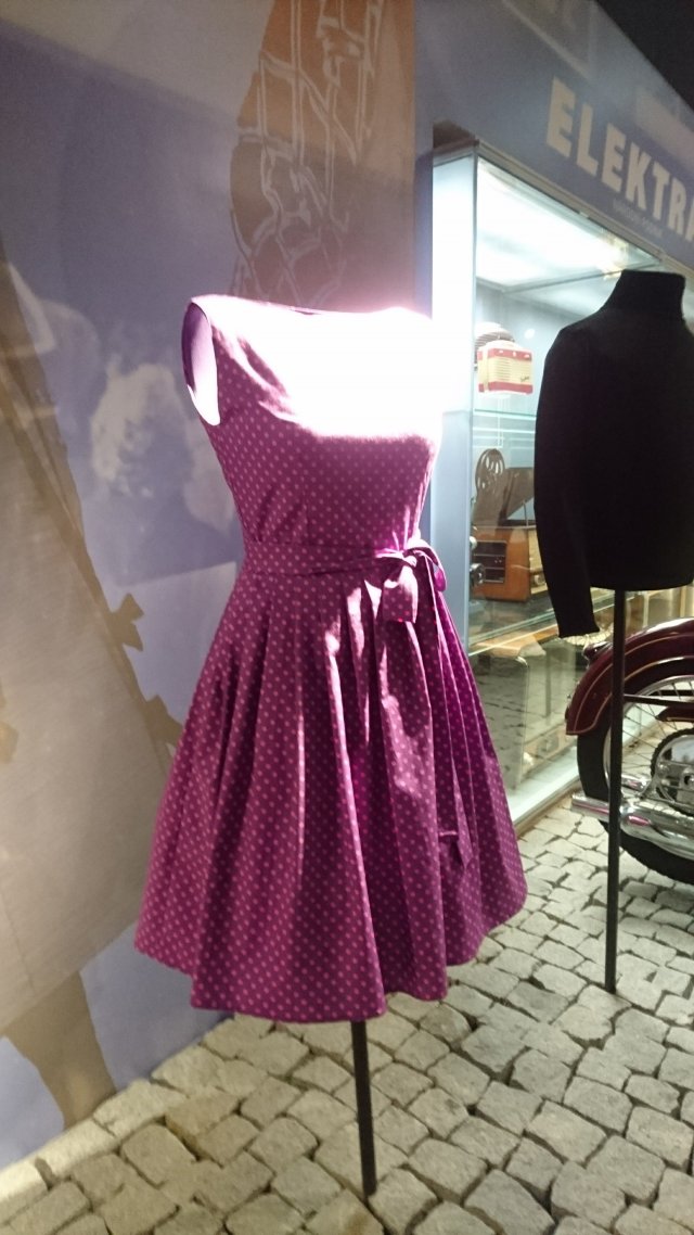 retro, retro-exhibition, prague, exhibition-prague, prague-museum, retro-clothing, retro-lifestyle, vintage-style, vintage-dresses, vintage-hats, vintage-shoes, vintage-fashion, blogger-travels, city-breaks, weekend-breaks, vintage-gowns, turn-back-time