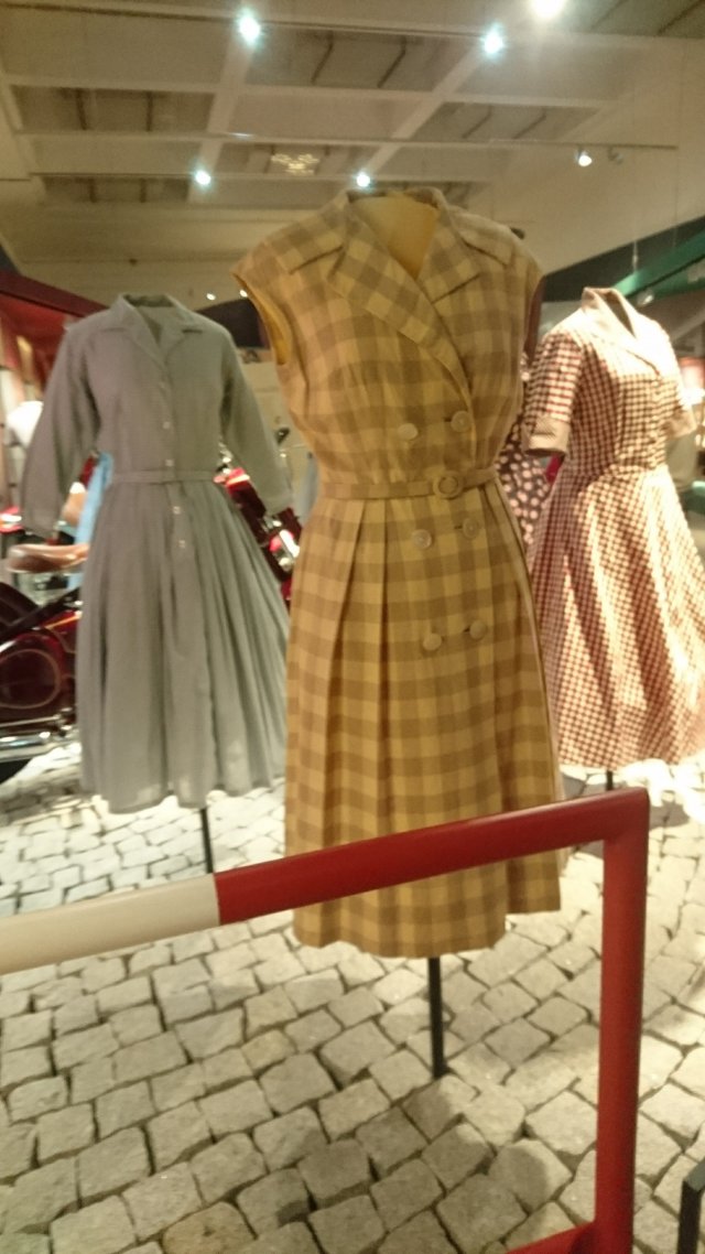 retro, retro-exhibition, prague, exhibition-prague, prague-museum, retro-clothing, retro-lifestyle, vintage-style, vintage-dresses, vintage-hats, vintage-shoes, vintage-fashion, blogger-travels, city-breaks, weekend-breaks, vintage-gowns, turn-back-time