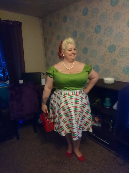 pin-up-girl-clothing, pug-clothing, pug-saved-my-life, pug-girl-for-life, vintage-fashions, repro-fashion, harlequin-skirt, jenny-skirt, peasant-top, lauren-top, cherry-print, plus-size-retro, plus-size-fashion, plus-size clothing, vintage-girl, vintage-plus-size, final-yard-sale, skater-skirt, plus-size-blogger, plus-size-blogs