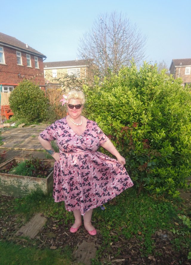 lady-voluptuous, ladyvlondon, yours-clothing, roxy-dress, vintage-style, repro-vintage, vintage-girl, plus-size-fashion, plus-size-clothing, plus-size-vintage, vintage-fatshionista, floral-dress, lady-voluptuous-roxy-dress