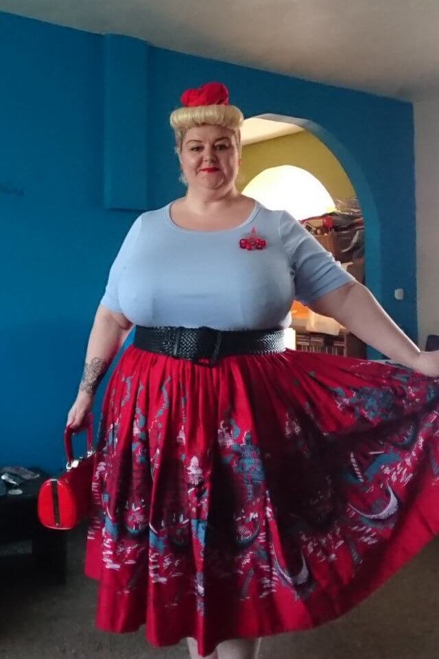 pin-up-girl-clothing, pug-clothing, pin-up-girl-for-life, vintage-style, vintage-girl, vintage-plus-size, plus-size-clothing, plus-size-blogger, fatshionista, fatshion, retro-style, repro-style, jenny-skirt, marks-and-spencers, luxulite, viva-la-lux