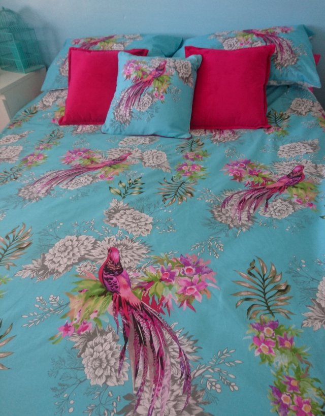 primark, primarni, bedroom-makeover, duver-cover, kingsize-duvet-cover, new-bedding, bird-of-paradise, decorative-pillows, bedding-set, tropical-pattern, budget-buy-bedding, plus-size-girl, plus-size-blogger, ps-blogger, fat-girl, fatshionista, fatshion