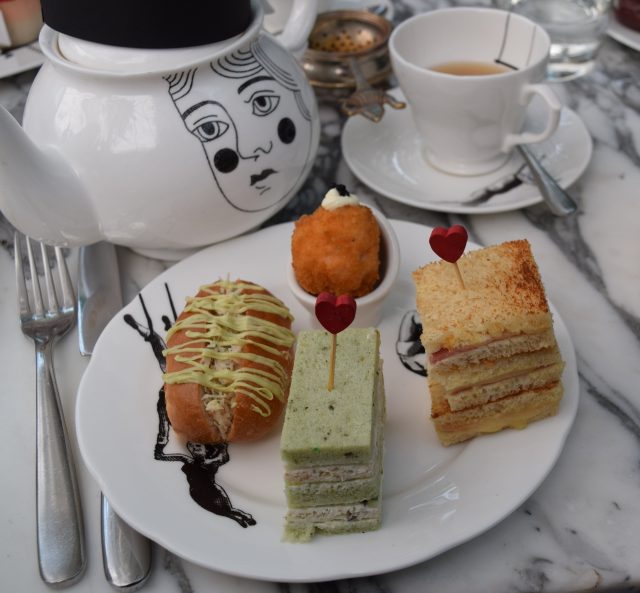 alice in wonderland, afternoon tea, afternoon tea in london, the sanderson hotel, fitzrovia, pin up girl clothing, ella dress, days out in london 