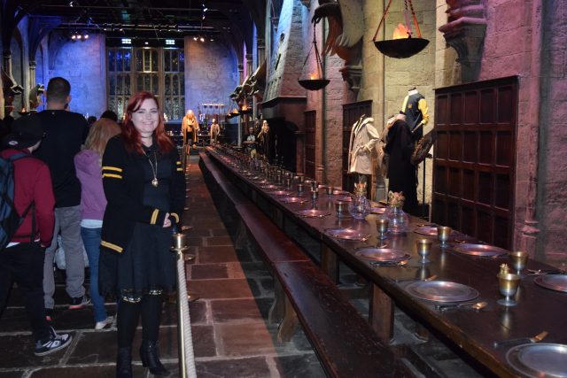 harry potter, warner brothers studio, harry potter studio tour, forbidden forest, diagon alley, hogwarts, watford, butterbeer, platform 9 3/4, hogsmead, dobby, fawkes, behind the scenes, pottermore, hufflepuff forever