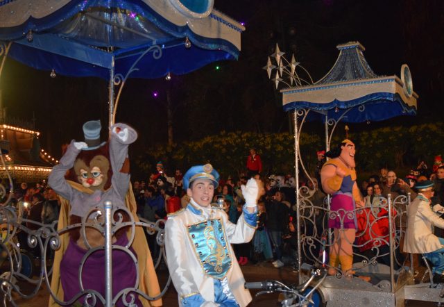 annettes, disneyland paris, mickeys soiree, halloween, halloween soiree, fancy dress, merida, elsa, 50's diner, illuminations, parade, disney parade, disney villains, boo brown, blogger holiday, blogger adventures, 