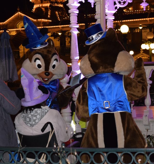 annettes, disneyland paris, mickeys soiree, halloween, halloween soiree, fancy dress, merida, elsa, 50's diner, illuminations, parade, disney parade, disney villains, boo brown, blogger holiday, blogger adventures, 