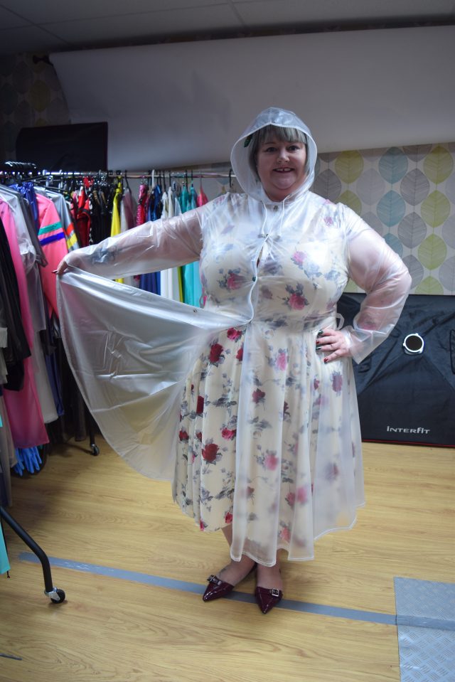 Elements Rainwear, raincoats, rainmacs, rainwear, northamptonshire, plus size clothing, plus size fashion, plus size blogger, psblogger, bodiposi, romantica coat, ruby coat, PVC clothing, PU Clothing, bespoke rainwear, 