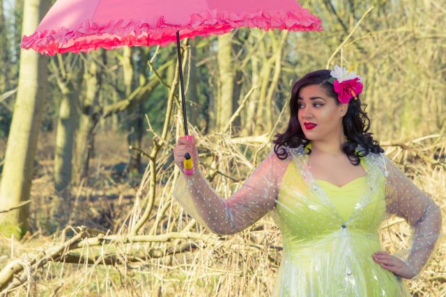 photoshoot, plus size photoshoot, plus size model, plus size modelling, plus size clothing, plus size dress, pin up girl clothing, elements rainwear, vivien of holloway dress, fotopositief photography, abington park, northampton, vintage style clothing, vintage style photoshoot, plus size vintage, vintage rainwear, hair accessories, hair flowers