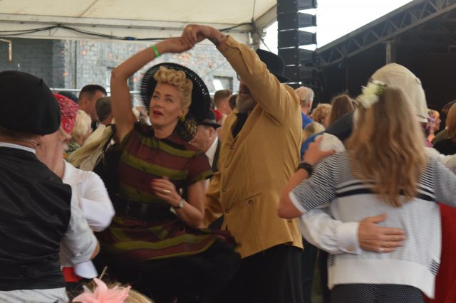 twinwood, twinwood 2018, twinwood festival, vintage festival, tom carradine, champagne charlie, dusty limits, sarah spade and the noisy boys, the chicago stompers, the bootleg beatles, northern soul, the soul shack, pin up girl clothing, betty blue dresses, rock and roll petticoats, rocket shoes, lucite bags, uk breaks, weekend breaks, festival breaks