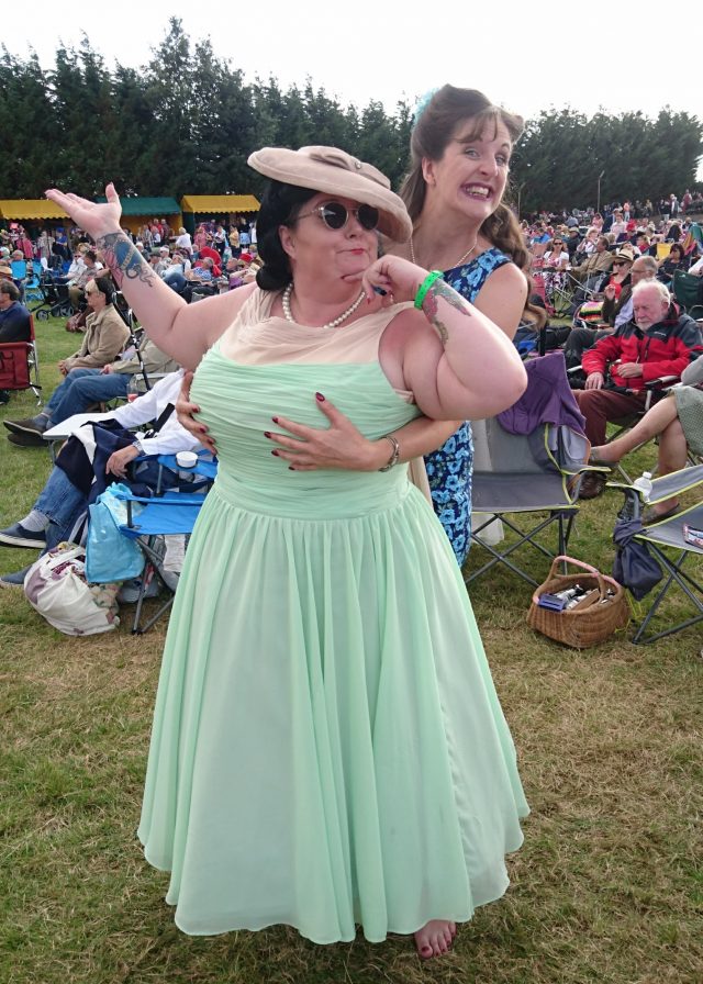 Betty Blue Vintage dresses, johnsons shoes, original vintage, hat porn, hat queen, velvet hats, vintage hats, twinwood festival, twinwood 2018, carl brown hair, vintage style dresses, vintage style clothing, corset wearer, plus size corsets