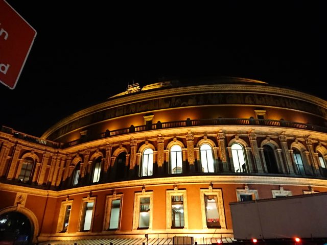 london, plussizetravel, plussizeadventures, royalalberthall, prince, symphonicperformance, coventgarden, thecoalhole, southkensington, 