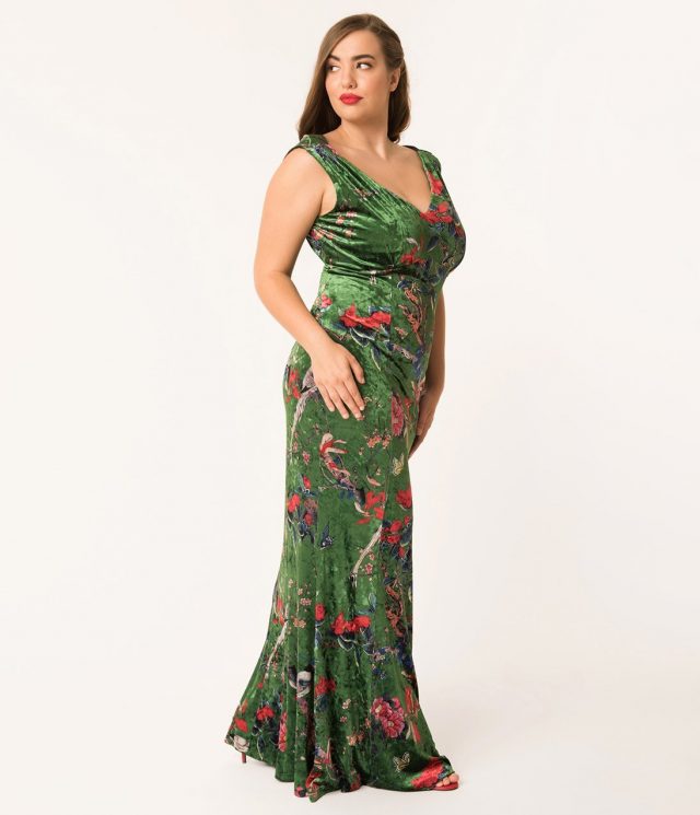 unique vintage, goldwyn dress, plus size gown, plus size dress, plus size fashion, plus size fatshion, plus size style, plus size vintage style, vintage style, bodyposi, bopo warrior, asos curve, asos design curve, green embroidered midi dress, ASOS plus size dress, Pandora necklace, irregular choice shoes,