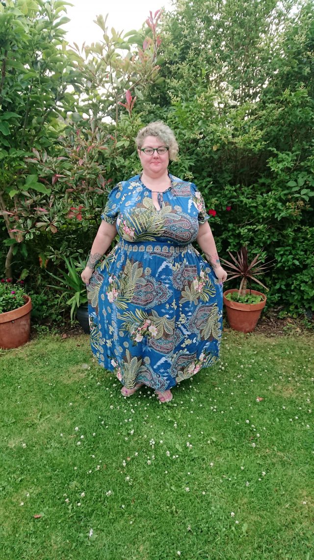 Plus Size Clothing, Plus Size Fashion, Plus Size Positive, Plus Size Fashionista, Plus Size Dress, Shein Clothing, Botanical Paisley Print Dress, Size 24 Style, PS Fashion, PS Clothing, PS Positive, BoPo, Fatshionista, Plus Size Maxi Dress, Plus Size Floral Dress, Shein Plus Size Range