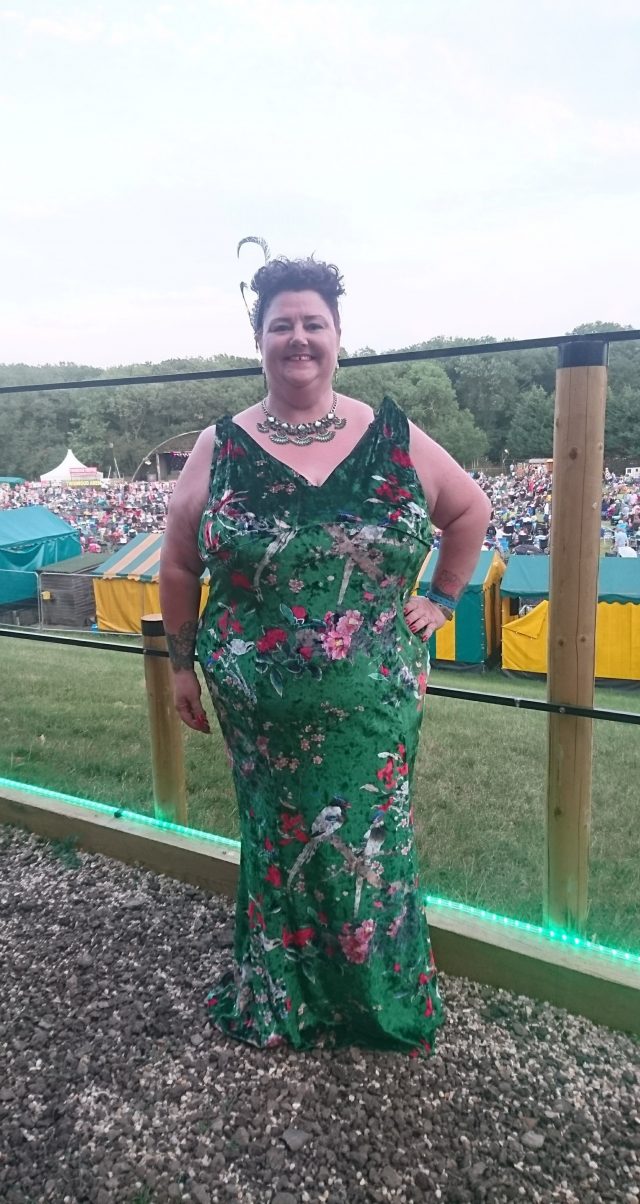 Unique Vintage Clothing, Vintage Style, Vintage Plus Size, Plus Size Dresses, Plus Size Clothing, Plus Size Blogger, Plus Size Style, Size 26 Style, Vintage Festival, Twinwood Festival, Twinwood Vintage Festival, Plus Size Positive, BoPo, 