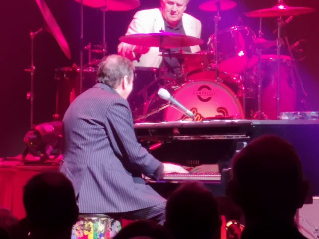 Jools Holland, Jools Holland and his Rhythm and Blues Orchestra, Nottingham Theatre Royal, Jools Holland Gig, City Breaks, Plus Size Adventures, Live Music, Live Gig, St James Hotel, Plus Size Blogger, Plus Size Fashion, Plus Size Style, Size 26 Style