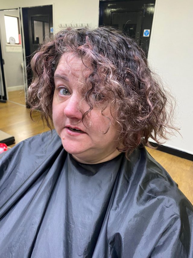 QL Salon, QL Studio, Hair Transformation, No Mirror Challenge, Bob Hair, Naturally Curly, Curly Hair, Curly Girl, PS Blogger, Plus Size Blogger, Plus Size Clothing, Plus Size Adventures, Hair Dye, 