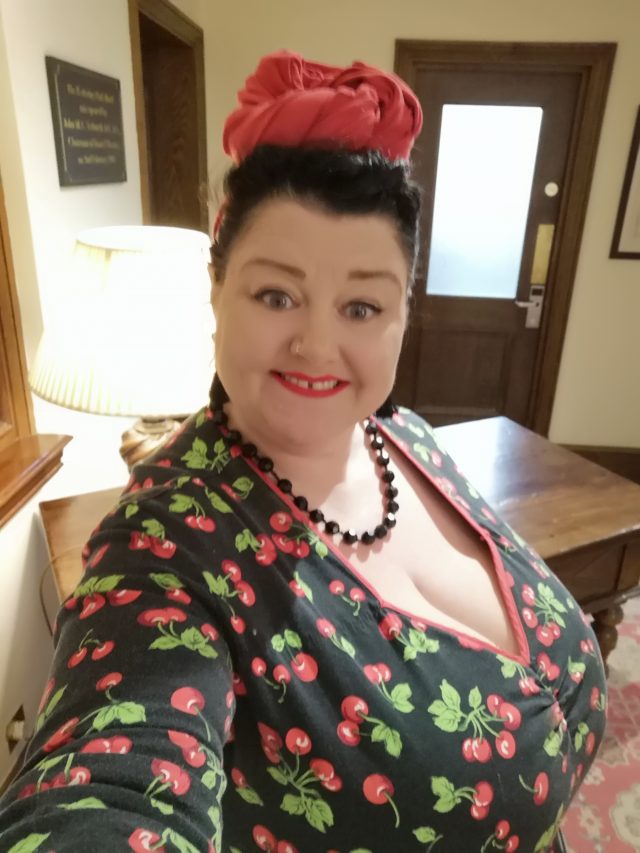 Kettering Park Hotel, Pin Up Girl Clothing, T-Shirt Turban, Pin Up Girl, Vintage Style, Plus Size Girl, Plus Size Style, Size 26 Style, Vintage Clothing, Vintage Girl, Vintage Plus Size, Plus Size Clothing