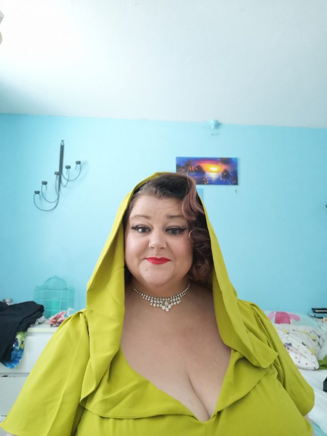 Le Keux, Le Keux Salon, Le Keux Vintage Styling, Vintage Girl, Vintage Clothing, Vintage Plus Size, Plus Size Girl, Plus Size Clothing, Vixen by Micheline Pitt, Face of Le Keux, Size 26 Style, Carl Brown Wigs, 