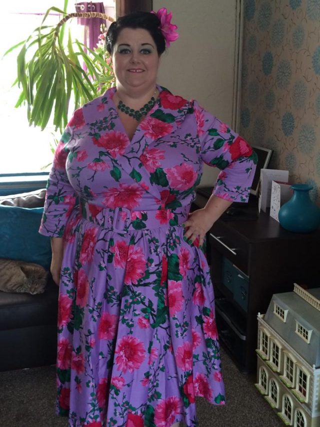 Pake Muu, Hawaiian Dress, Polynesian Dress, Cheongsam, Qipao, Plus Size Clothing, Plus Size Tailoring, Plus Size Bespoke, Plus Size Patterns, Plus Size Vintage, Vintage Repro, Vintage Dresses, Vintage Plus Size, VIntage Pake Muu