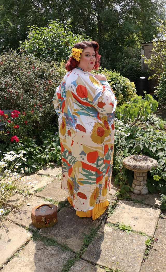 1930s Style, 1930s Beach Pyjamas, Beach Pyjamas, Kimono, Wide Leg Trousers, Shein Clothing, Shein Curve Plus, Shein Plus Size, Plus Size Clothing, Plus Size Vintage Style, Plus Size Fashion, Plus Size Style, Size 26 Style, Plus Size Reviews