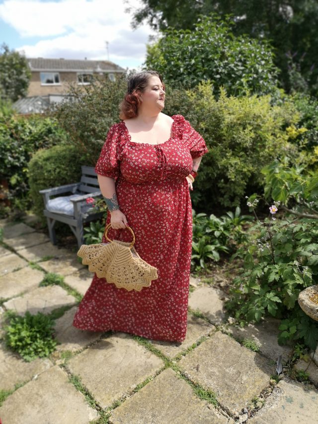 Shein, Shein Clothing, Shein Curve+, Kimono, Beach Pyjamas, 1930s Style Beach Pyjamas, Cape Sleeve Dress, Floral Dress, Swiss Dot Robe, Overdress, Afterpay, Plus Size Robes, Plus Size Dresses, Plus Size Clothing, Size 26 Style, Plus Size Fashion, Plus Size Fatshion, Plus Size Clothing Reviews, 