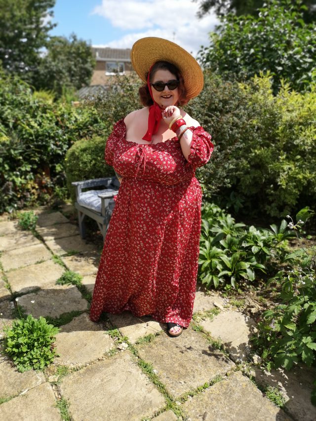 Shein, Shein Clothing, Shein Curve+, Kimono, Beach Pyjamas, 1930s Style Beach Pyjamas, Cape Sleeve Dress, Floral Dress, Swiss Dot Robe, Overdress, Afterpay, Plus Size Robes, Plus Size Dresses, Plus Size Clothing, Size 26 Style, Plus Size Fashion, Plus Size Fatshion, Plus Size Clothing Reviews, 