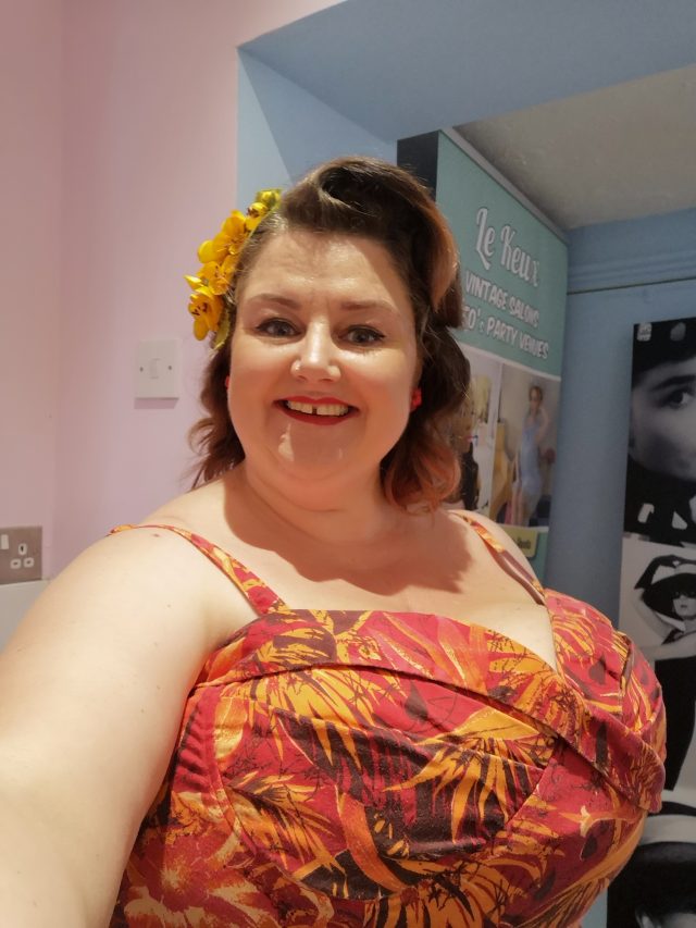 Le Keux, Le Keux Essex, Le Keux Vintage Salon, The Face of Le Keux 2020, Southend on Sea, Airbnb, Vintage Photoshoot, Plus Size Modelling, Plus Size Adventures, Size 26 Style, Plus Size Vintage