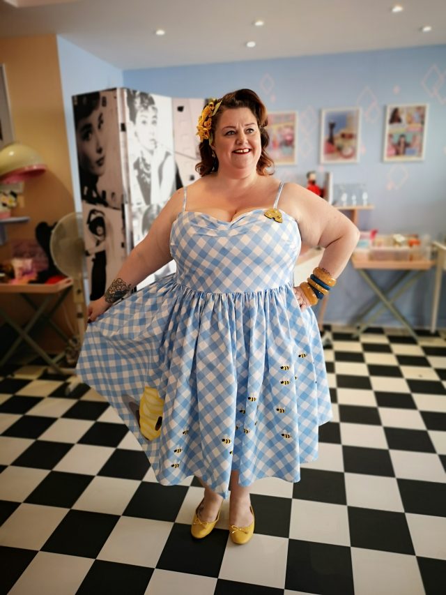 Le Keux, Le Keux Essex, Le Keux Vintage Salon, The Face of Le Keux 2020, Southend on Sea, Airbnb, Vintage Photoshoot, Plus Size Modelling, Plus Size Adventures, Size 26 Style, Plus Size Vintage