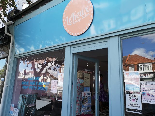 Le Keux, Le Keux Essex, Le Keux Vintage Salon, The Face of Le Keux 2020, Southend on Sea, Airbnb, Vintage Photoshoot, Plus Size Modelling, Plus Size Adventures, Size 26 Style, Plus Size Vintage 