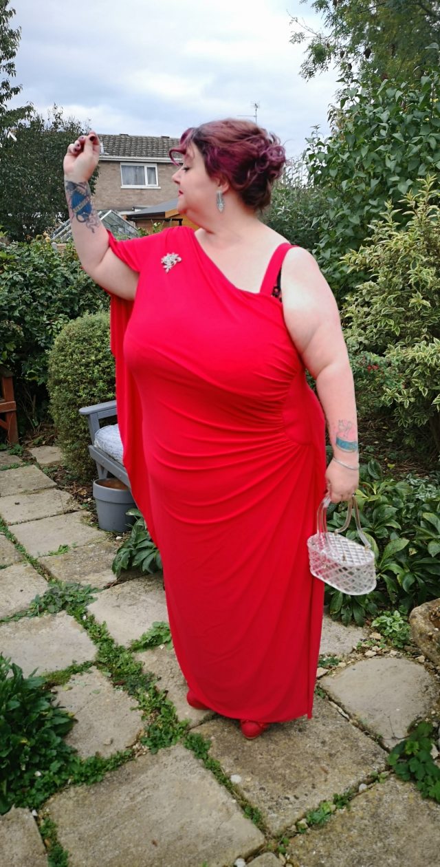 Joanna Hope, Joanna Hope Dresses, Ambrose Wilson, Plus Size Dresses, Plus Size Evening Gowns, Plus Size Glamour, Plus Size Fashion, Vintage Fashion, Grecian Dress, Grecian Column Dress, Red Dress, Red Evening Gown, 