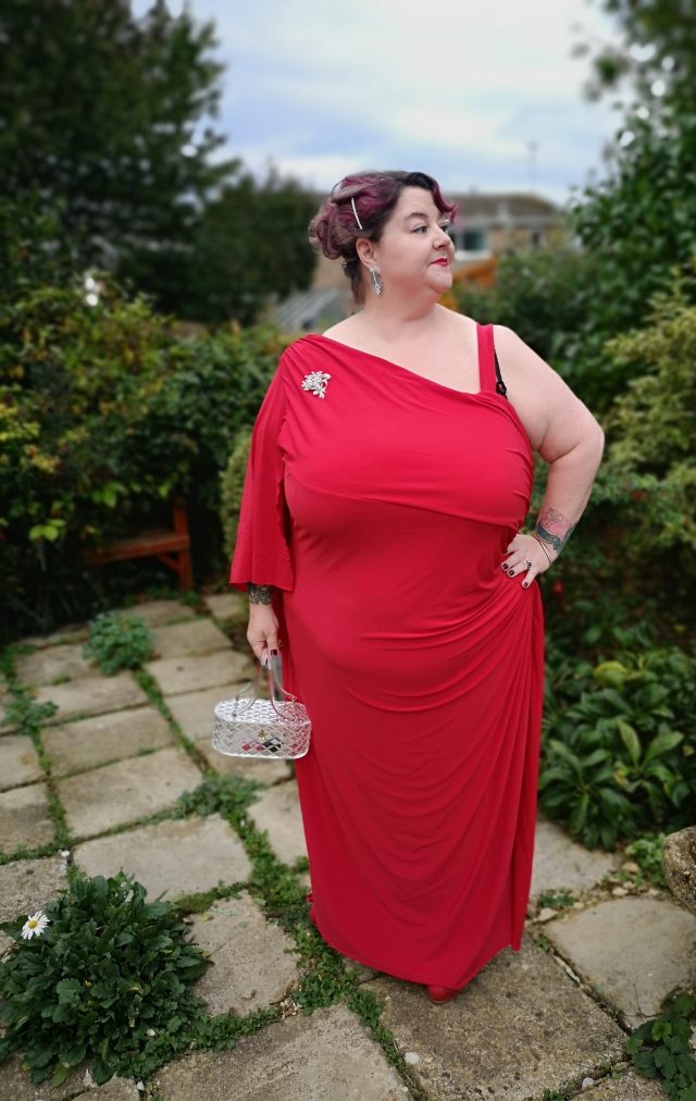 Joanna Hope, Joanna Hope Dresses, Ambrose Wilson, Plus Size Dresses, Plus Size Evening Gowns, Plus Size Glamour, Plus Size Fashion, Vintage Fashion, Grecian Dress, Grecian Column Dress, Red Dress, Red Evening Gown, 