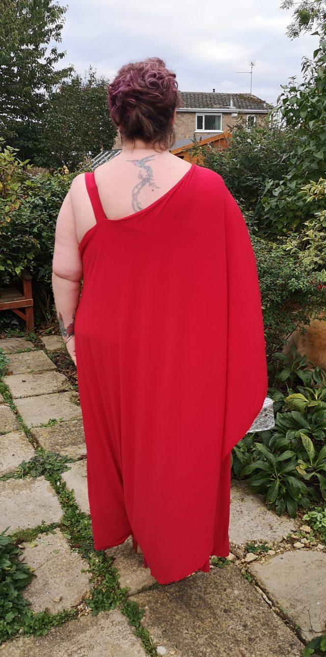 Joanna Hope, Joanna Hope Dresses, Ambrose Wilson, Plus Size Dresses, Plus Size Evening Gowns, Plus Size Glamour, Plus Size Fashion, Vintage Fashion, Grecian Dress, Grecian Column Dress, Red Dress, Red Evening Gown, 