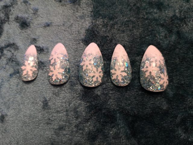 nails, acrylic nails, false nails, stick on nails, glue on nails, nail art, nail decorations, nail paint, gel nails, plus size bloggre, plus size writer, plus size adventures, plus size fashion, plus size reviews, plus size 