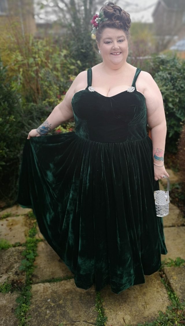 Zapaka, Zapaka Clothing, Zapaka made to measure, vintage style dresses, vintage style clothing, vintage styling, size 26 style, plus size clothing, plus size dresses, plus size style, plus size blogger, plus size model, plus size adventures, plus size fashion, plus size fatshion, plus size lifestyle