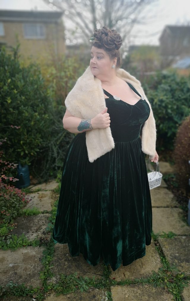 Zapaka, Zapaka Clothing, Zapaka made to measure, vintage style dresses, vintage style clothing, vintage styling, size 26 style, plus size clothing, plus size dresses, plus size style, plus size blogger, plus size model, plus size adventures, plus size fashion, plus size fatshion, plus size lifestyle