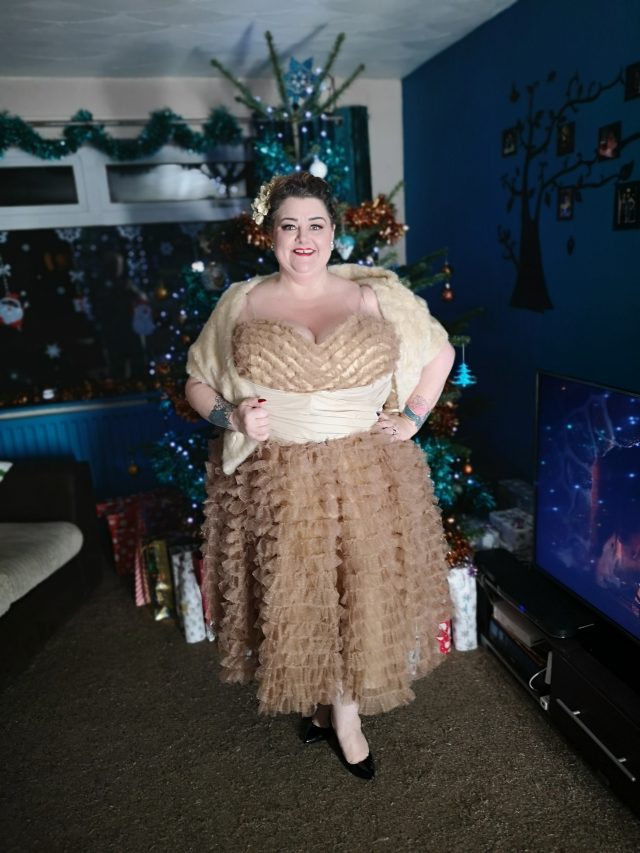 Unique Vintage, Unique Vintage Clothing, Unique Vintage Dresses, Mocha Cupcake Dress, Cupcake Ruffle Dress, Plus Size Clothing, Plus Size Dresses, Plus Size Style, Size 26 Style, Plus Size Blogger, Plus Size Fashion, Plus Size Beauty, Plus Size Adventures, Plus Size Body, Body Positivity, BoPo Warrior, Fatshion, Fatshionista,