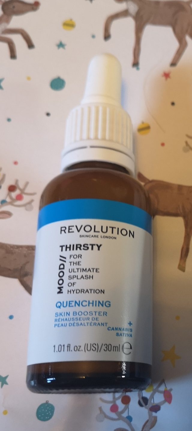 Revolution, Revolution Make-up, Revolution Skin Care, Make Up Revolution, Make Up Reviews, Budget Make Up, Budget Skin Care, Budget Make Up Reviews, Eyeshadow Reviews, Eyeshadow Palettes, Skin Care Routine, Skin Care on a Budget, Problem Skin, Dry Skin, Plus Size Blogger Reviews