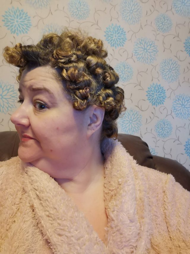 Vintage Hair, Vintage Hair Styling, Vintage Curls, Wet Set, Vintage Brush Out, Victory Rolls, Babylis Curl Secret, Sponge Rollers, Pin Curls, Hair Accessories, Hair Flowers, Hair Snood, Vintage Haircuts, Le Keux, House of Drewvid, Lucie Luella, Pin Up Curl, 