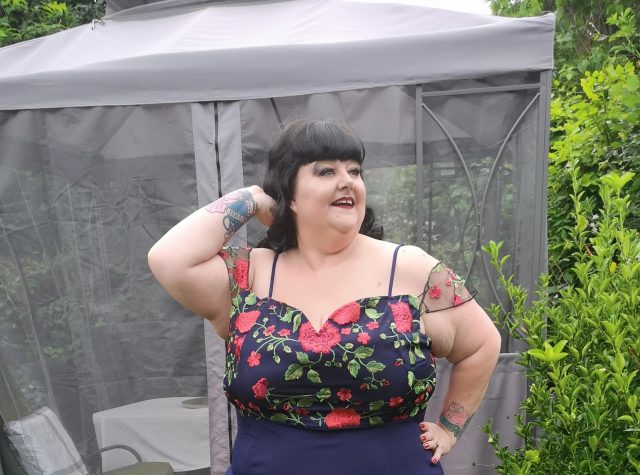 Rosegal, Rosegal Clothing, Rosegal Dresses, Plus Size Dresses, Plus Size Clothing, Plus Size Blogger, Fast Fashion, Fatshion, Plus Size Clothing Reviews, Body Positivity, BoPo Advocate, Size 26 Style, 