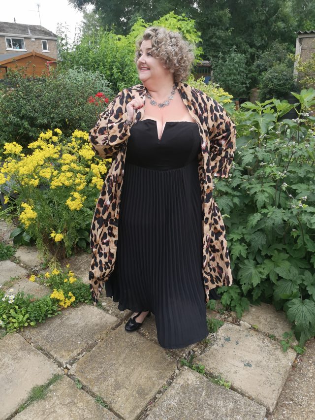 Leopard Print, Leopard, Shein Clothing, Shein Curve, Shein Gals, Shein GB, Shein Coats, Shein Dresses, Plus Size Fashion, Plus Size Style, Plus Size Clothing, Plus Size Fashionista, Size 26 Style, 