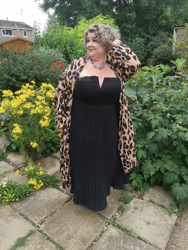 Leopard Print, Leopard, Shein Clothing, Shein Curve, Shein Gals, Shein GB, Shein Coats, Shein Dresses, Plus Size Fashion, Plus Size Style, Plus Size Clothing, Plus Size Fashionista, Size 26 Style, 