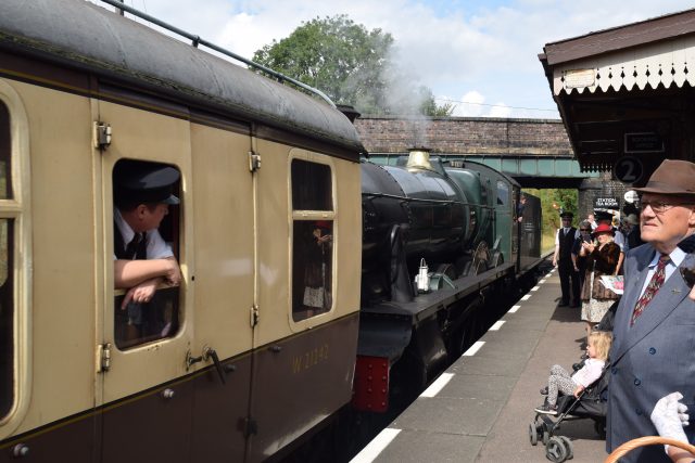 Great Central Railway, 1940s Event, Vintage Events, Vintage Adventures, Vintage Style, Unique Vintage Clothing, Vintage Millinery, Vintage Hats, Vintage Repro, Vintage Bags, GCR Events, Steam Railway, Steam Trains, 