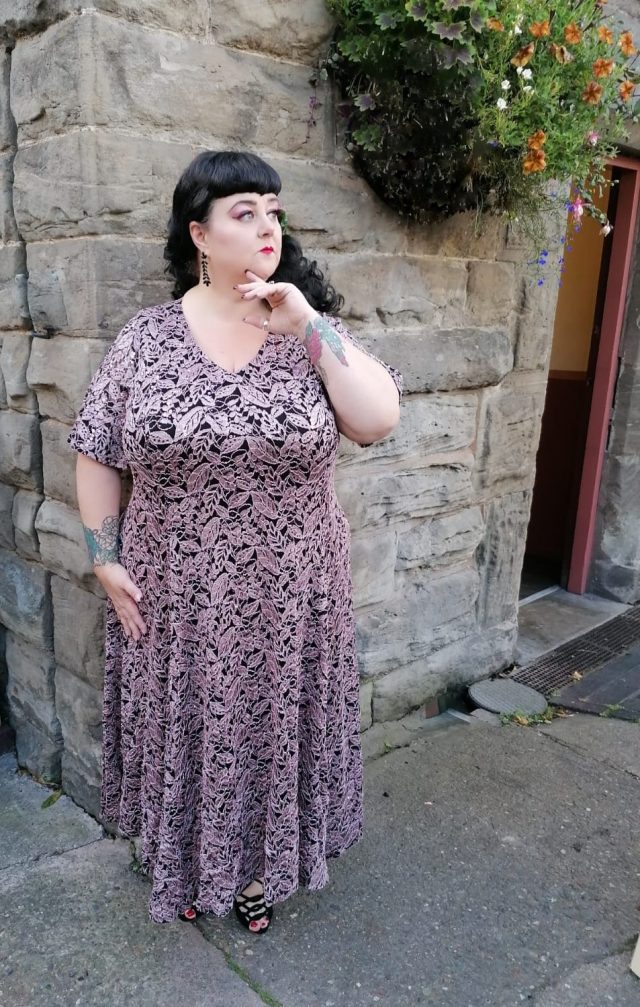 Taking Shape, Taking Shape UK, Plus Size Clothing, Plus Size Outfits, Plus Size Dresses, Plus Size Occasionwear, Plus Size Formal Wear. Plus Size Elegance, Size 24 Style, Severn Valley Railway, Vintage Style, Vintage Clothing, Plus Size Positive, Body Positive,