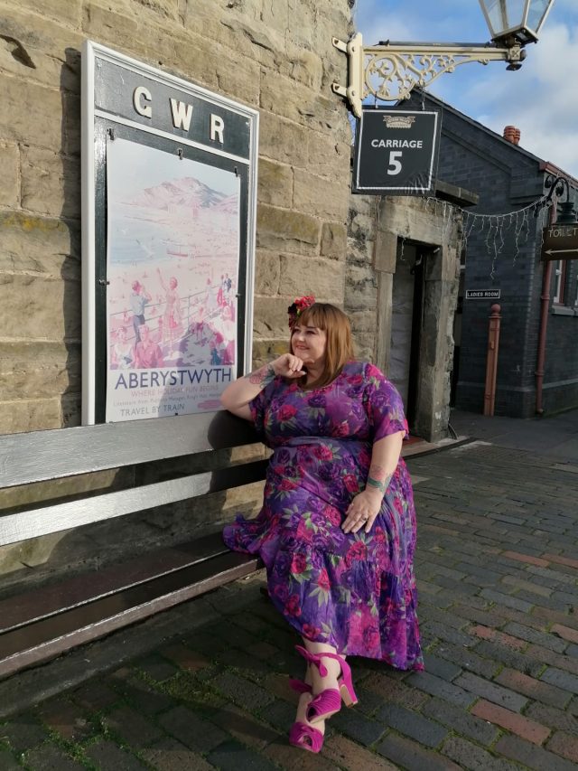 Taking Shape, Taking Shape UK, Plus Size Clothing, Plus Size Outfits, Plus Size Dresses, Plus Size Occasionwear, Plus Size Formal Wear. Plus Size Elegance, Size 24 Style, Severn Valley Railway, Vintage Style, Vintage Clothing, Plus Size Positive, Body Positive,