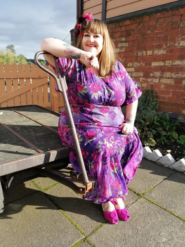 Taking Shape, Taking Shape UK, Plus Size Clothing, Plus Size Outfits, Plus Size Dresses, Plus Size Occasionwear, Plus Size Formal Wear. Plus Size Elegance, Size 24 Style, Severn Valley Railway, Vintage Style, Vintage Clothing, Plus Size Positive, Body Positive,