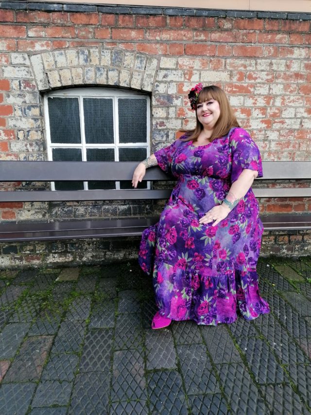 Taking Shape, Taking Shape UK, Plus Size Clothing, Plus Size Outfits, Plus Size Dresses, Plus Size Occasionwear, Plus Size Formal Wear. Plus Size Elegance, Size 24 Style, Severn Valley Railway, Vintage Style, Vintage Clothing, Plus Size Positive, Body Positive,